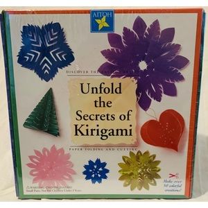 Aitoh Unfold the Secrets of Kirigami Set Paper Folding and Cutting Instruction